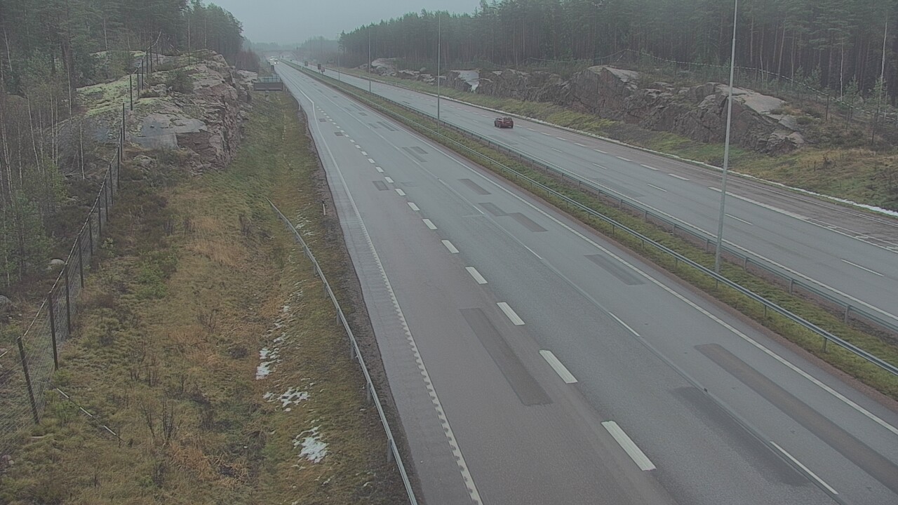 Weather Camera Image Väg 7 Pyttis Markkinamäki, öst, Pyhtää, Kymenlaakso