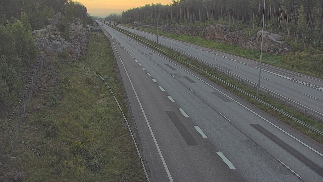 Weather Camera Image Road 7 Pyhtää Markkinamäki, east, Pyhtää, Kymenlaakso