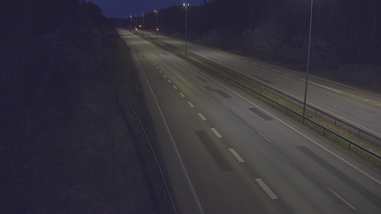 Weather Camera Image Väg 7 Pyttis Markkinamäki, öst, Pyhtää, Kymenlaakso