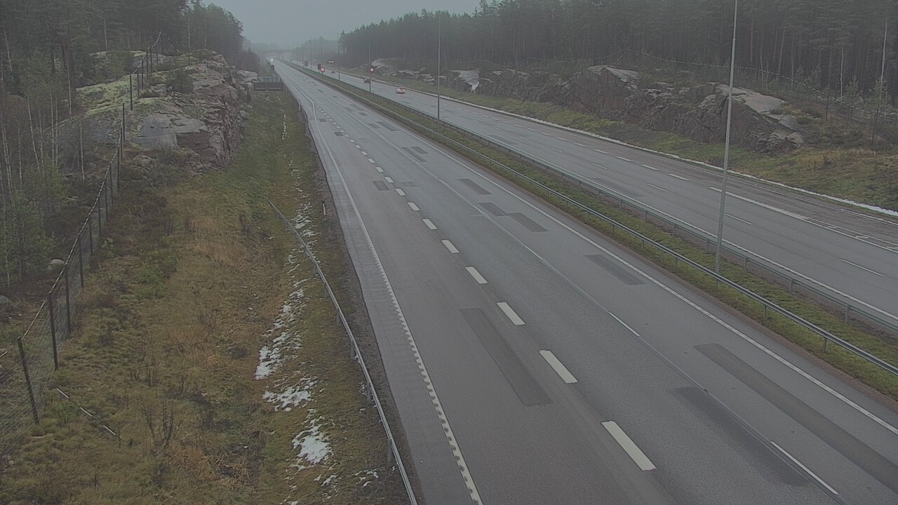 Weather Camera Image Väg 7 Pyttis Markkinamäki, öst, Pyhtää, Kymenlaakso