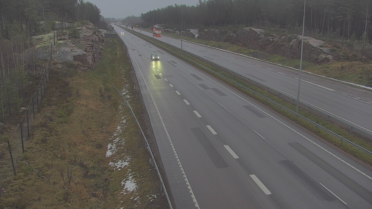 Weather Camera Image Väg 7 Pyttis Markkinamäki, öst, Pyhtää, Kymenlaakso