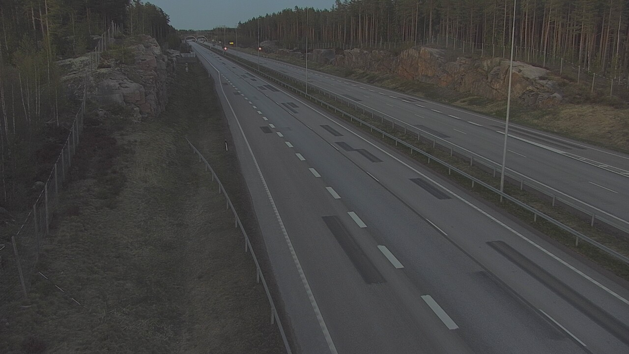 Weather Camera Image Väg 7 Pyttis Markkinamäki, öst, Pyhtää, Kymenlaakso