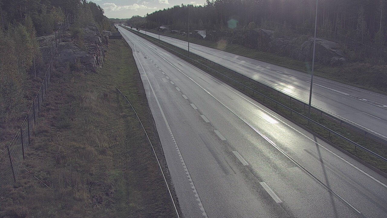 Weather Camera Image Road 7 Pyhtää Markkinamäki, east, Pyhtää, Kymenlaakso