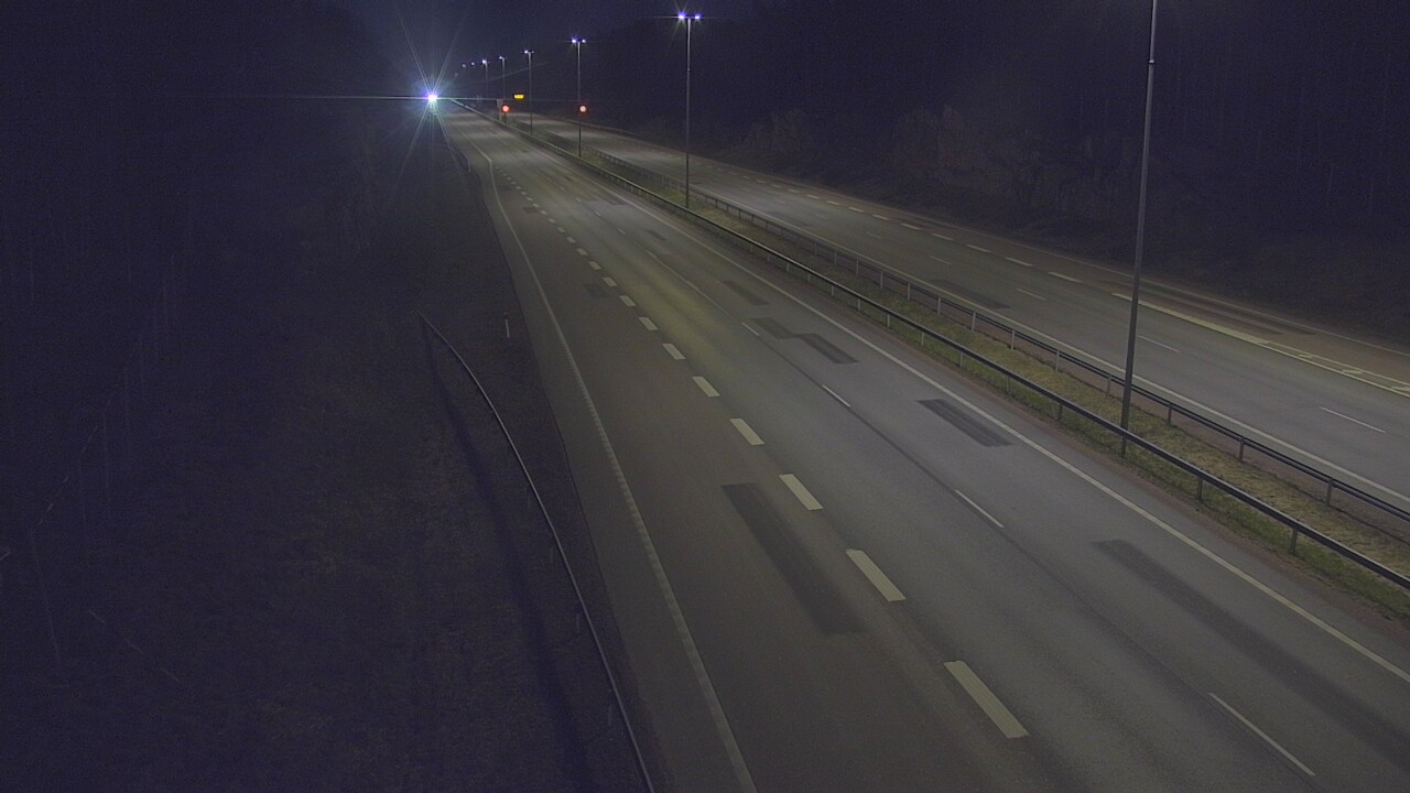 Weather Camera Image Väg 7 Pyttis Markkinamäki, öst, Pyhtää, Kymenlaakso