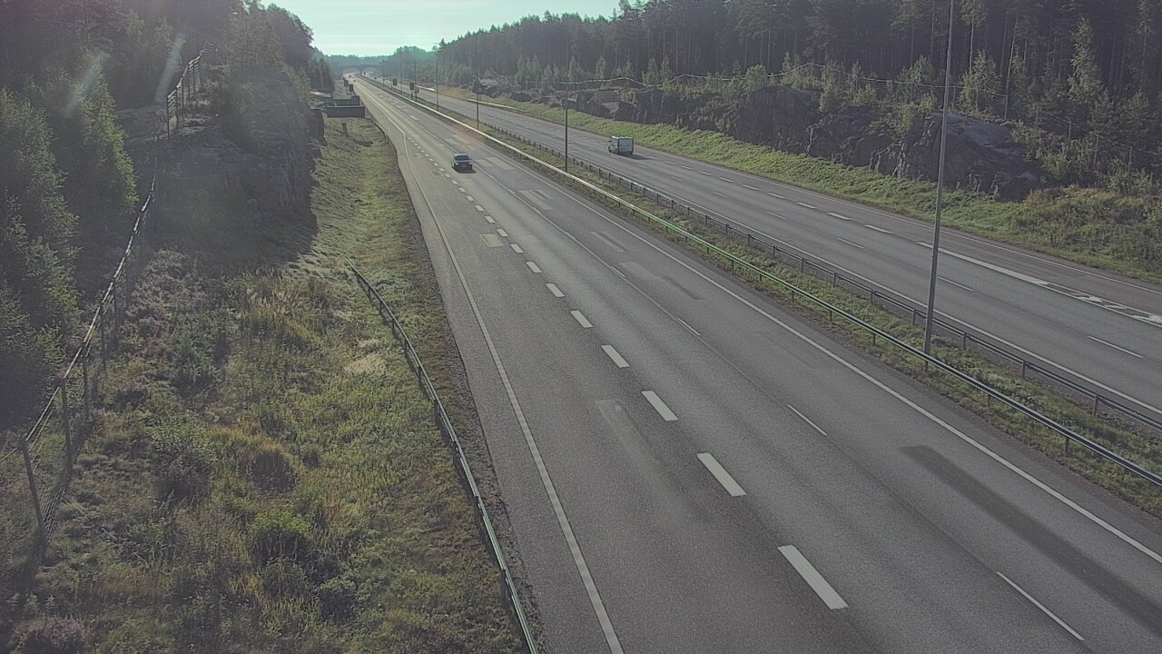 Weather Camera Image Road 7 Pyhtää Markkinamäki, east, Pyhtää, Kymenlaakso