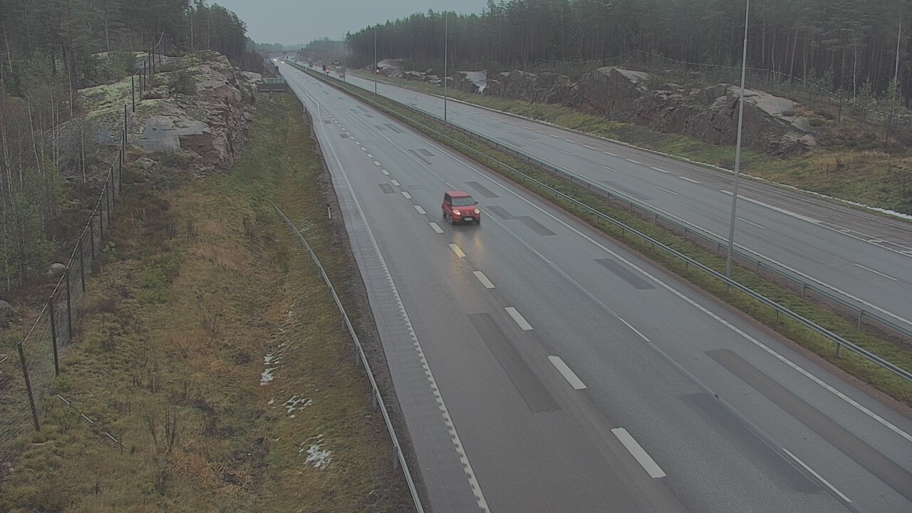 Weather Camera Image Väg 7 Pyttis Markkinamäki, öst, Pyhtää, Kymenlaakso