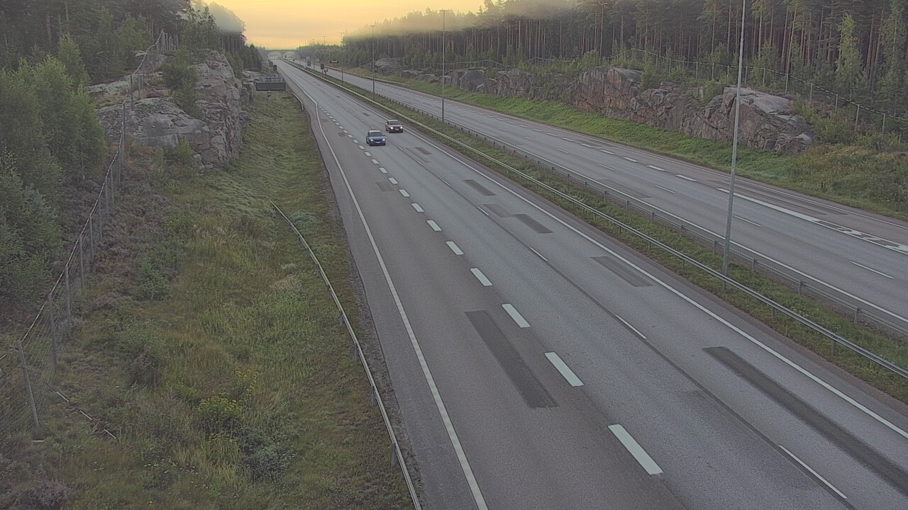Weather Camera Image Road 7 Pyhtää Markkinamäki, east, Pyhtää, Kymenlaakso