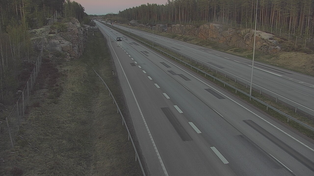 Weather Camera Image Väg 7 Pyttis Markkinamäki, öst, Pyhtää, Kymenlaakso