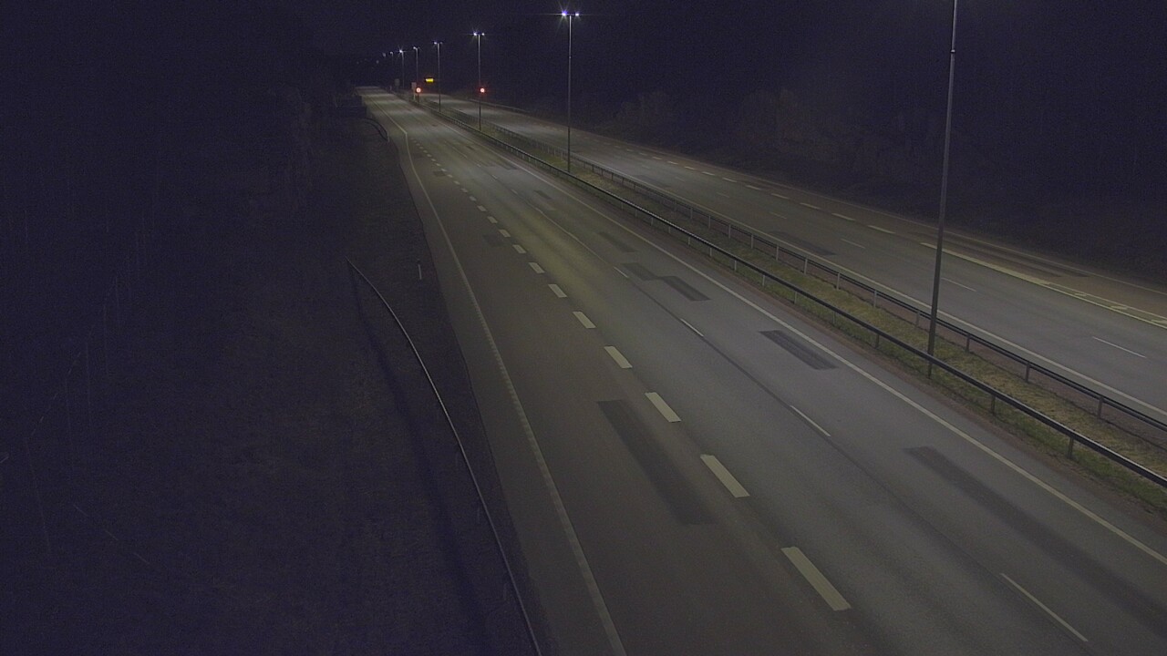 Weather Camera Image Väg 7 Pyttis Markkinamäki, öst, Pyhtää, Kymenlaakso