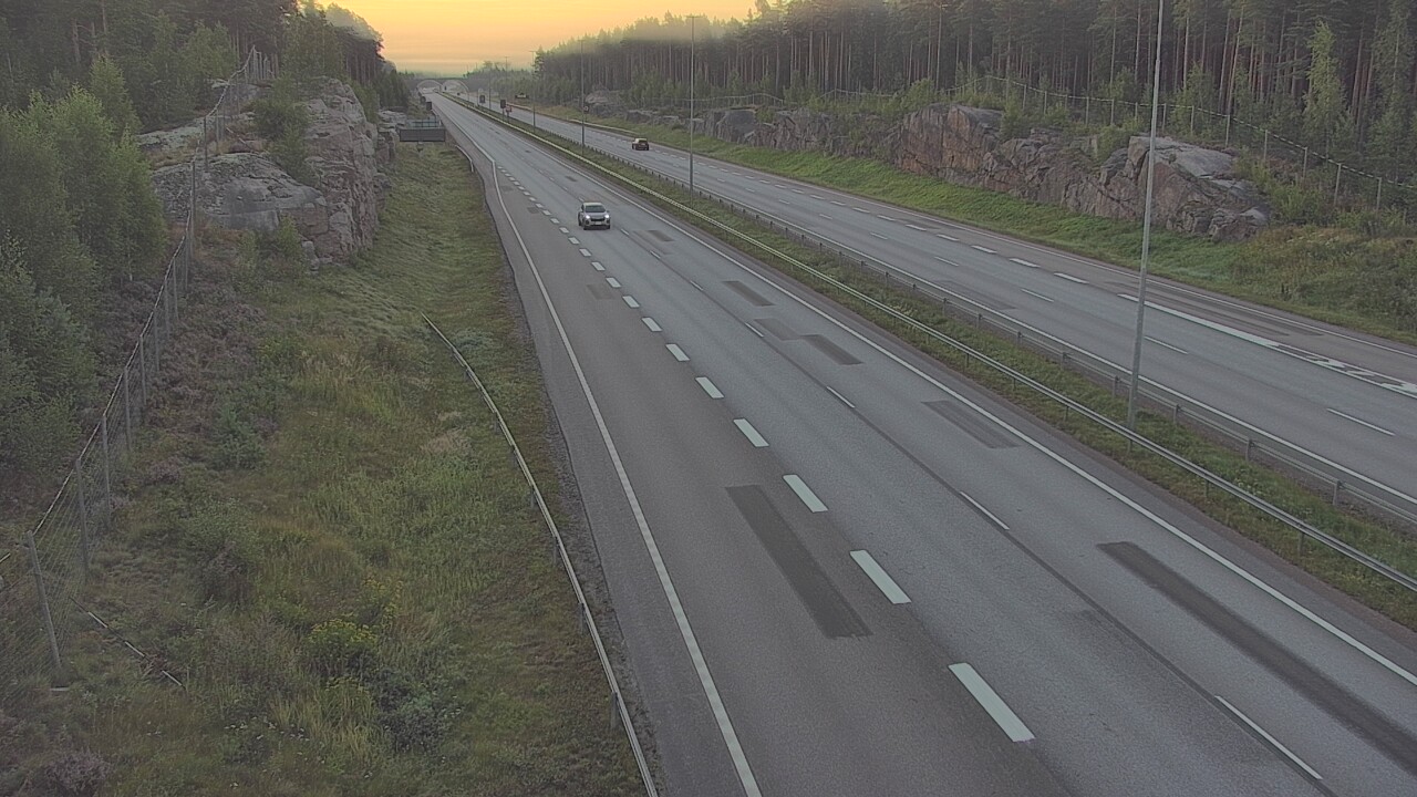 Weather Camera Image Road 7 Pyhtää Markkinamäki, east, Pyhtää, Kymenlaakso