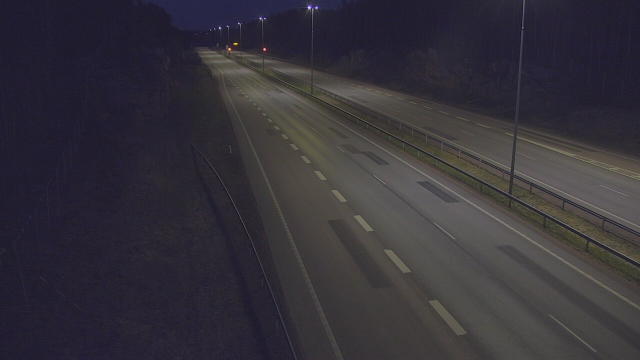 Weather Camera Image Väg 7 Pyttis Markkinamäki, öst, Pyhtää, Kymenlaakso