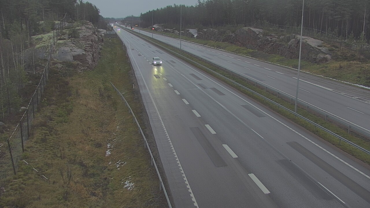 Weather Camera Image Väg 7 Pyttis Markkinamäki, öst, Pyhtää, Kymenlaakso