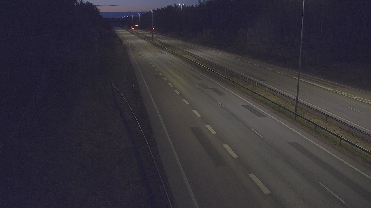 Weather Camera Image Väg 7 Pyttis Markkinamäki, öst, Pyhtää, Kymenlaakso
