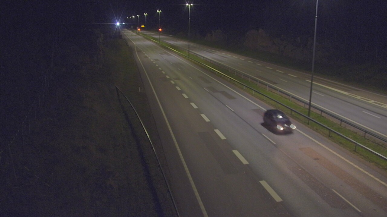 Weather Camera Image Väg 7 Pyttis Markkinamäki, öst, Pyhtää, Kymenlaakso