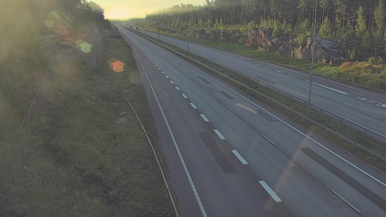 Weather Camera Image Road 7 Pyhtää Markkinamäki, east, Pyhtää, Kymenlaakso