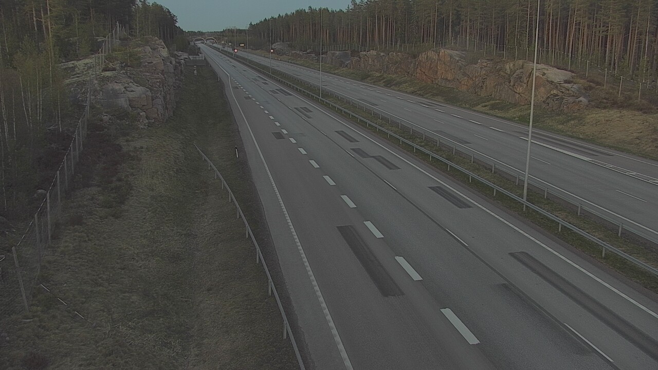 Weather Camera Image Väg 7 Pyttis Markkinamäki, öst, Pyhtää, Kymenlaakso