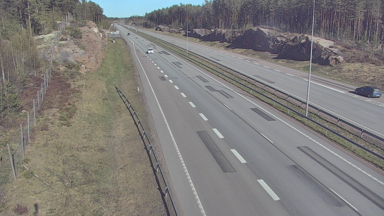 Weather Camera Image Väg 7 Pyttis Markkinamäki, öst, Pyhtää, Kymenlaakso