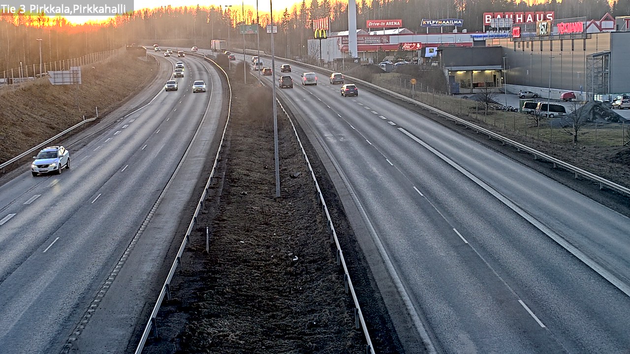 Weather Camera Image Road 3 Pirkkala, Pirkkahalli, Pirkkala, Pirkanmaa