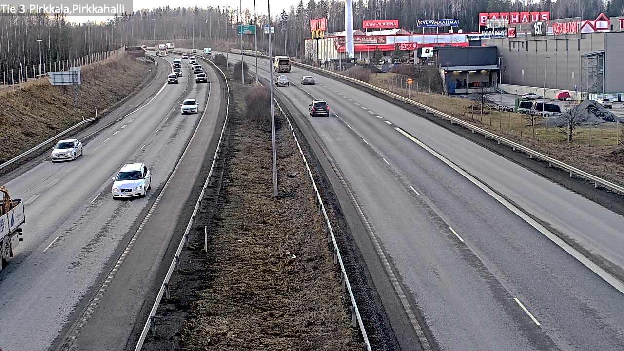 Weather Camera Image Väg 3 Birkala, Pirkkahalli, Pirkkala, Pirkanmaa