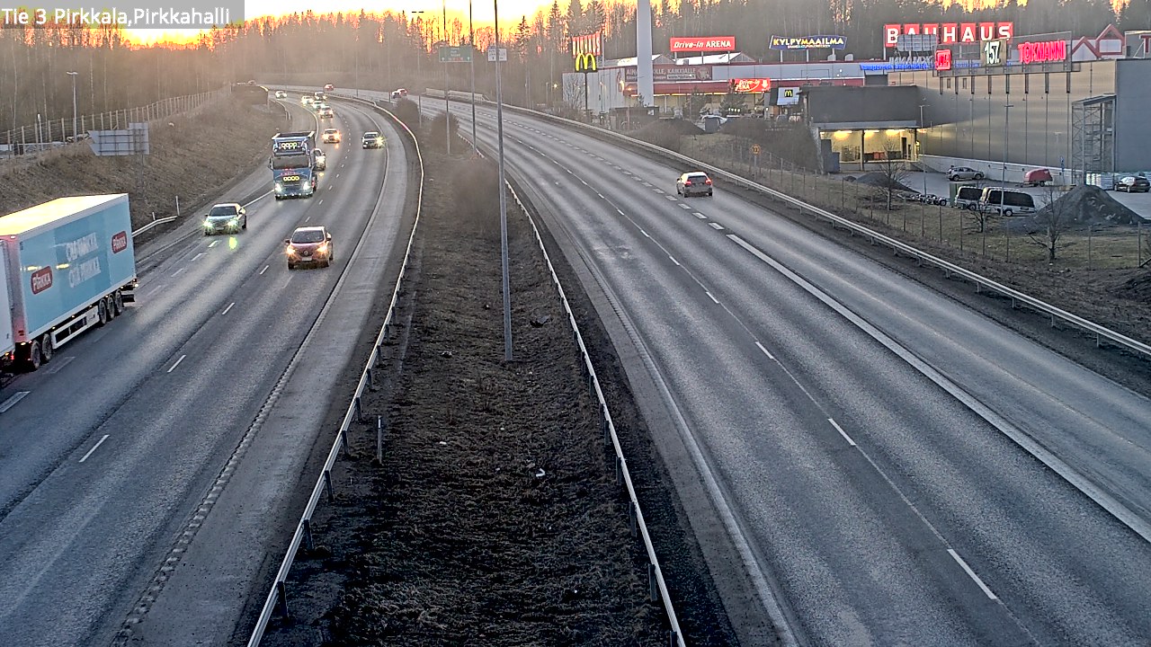 Weather Camera Image Road 3 Pirkkala, Pirkkahalli, Pirkkala, Pirkanmaa