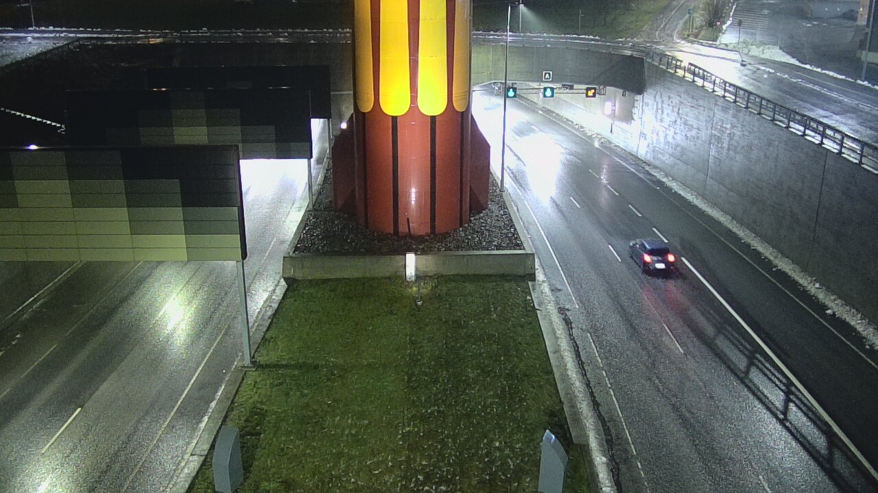 Weather Camera Image Väg 12 Tammerfors, Rantatunneli bom väst, Tampere, Pirkanmaa