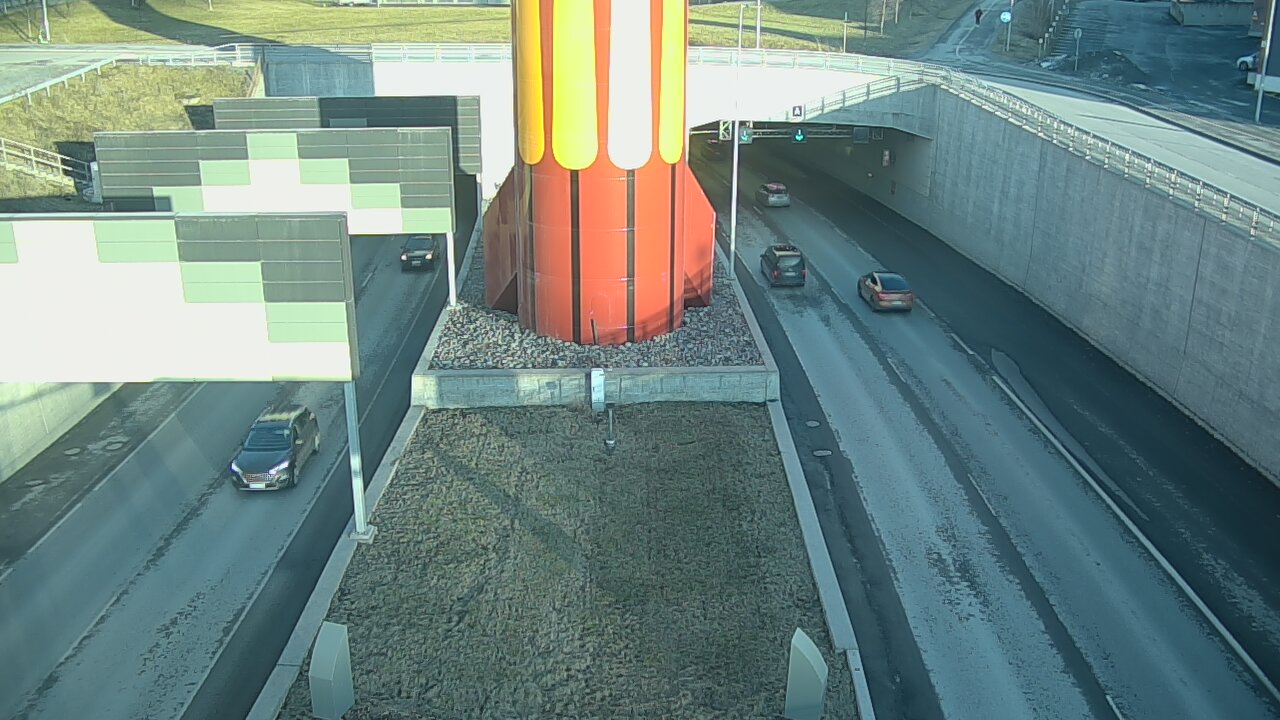 Weather Camera Image Road 12 Tampere, Rantatunneli boom west, Tampere, Pirkanmaa