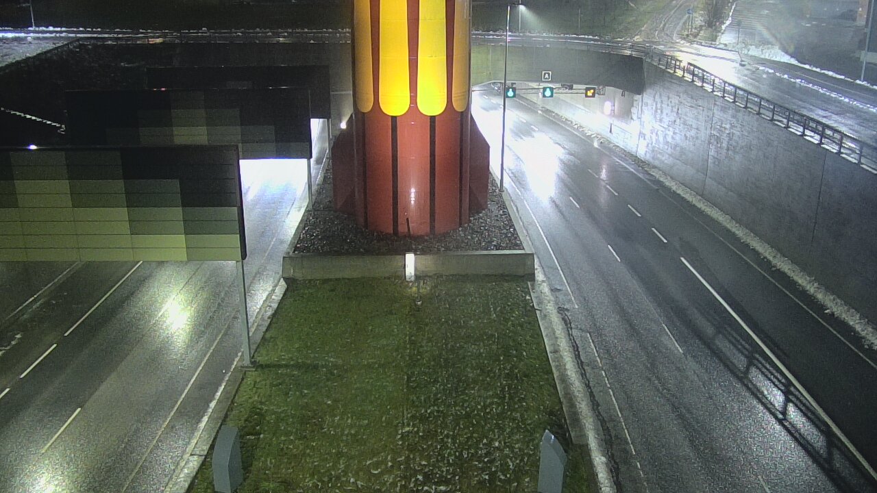 Weather Camera Image Väg 12 Tammerfors, Rantatunneli bom väst, Tampere, Pirkanmaa