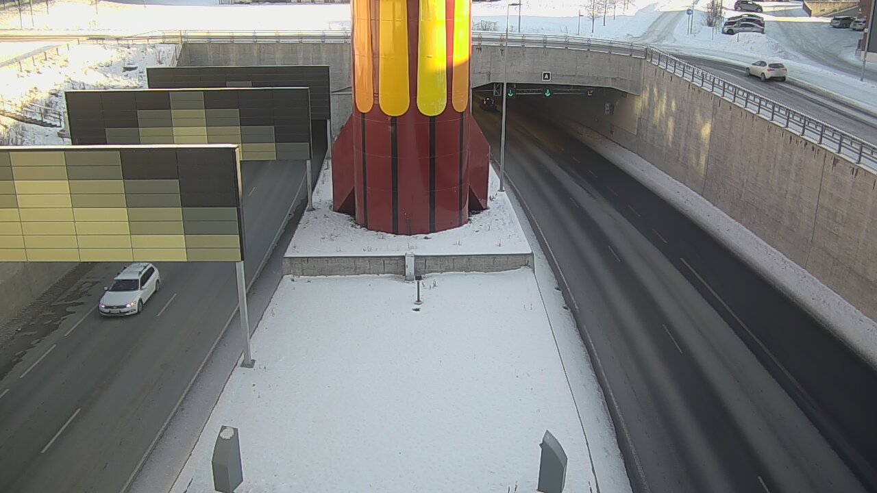 Weather Camera Image Road 12 Tampere, Rantatunneli boom west, Tampere, Pirkanmaa