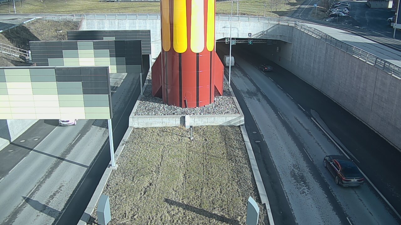 Weather Camera Image Road 12 Tampere, Rantatunneli boom west, Tampere, Pirkanmaa