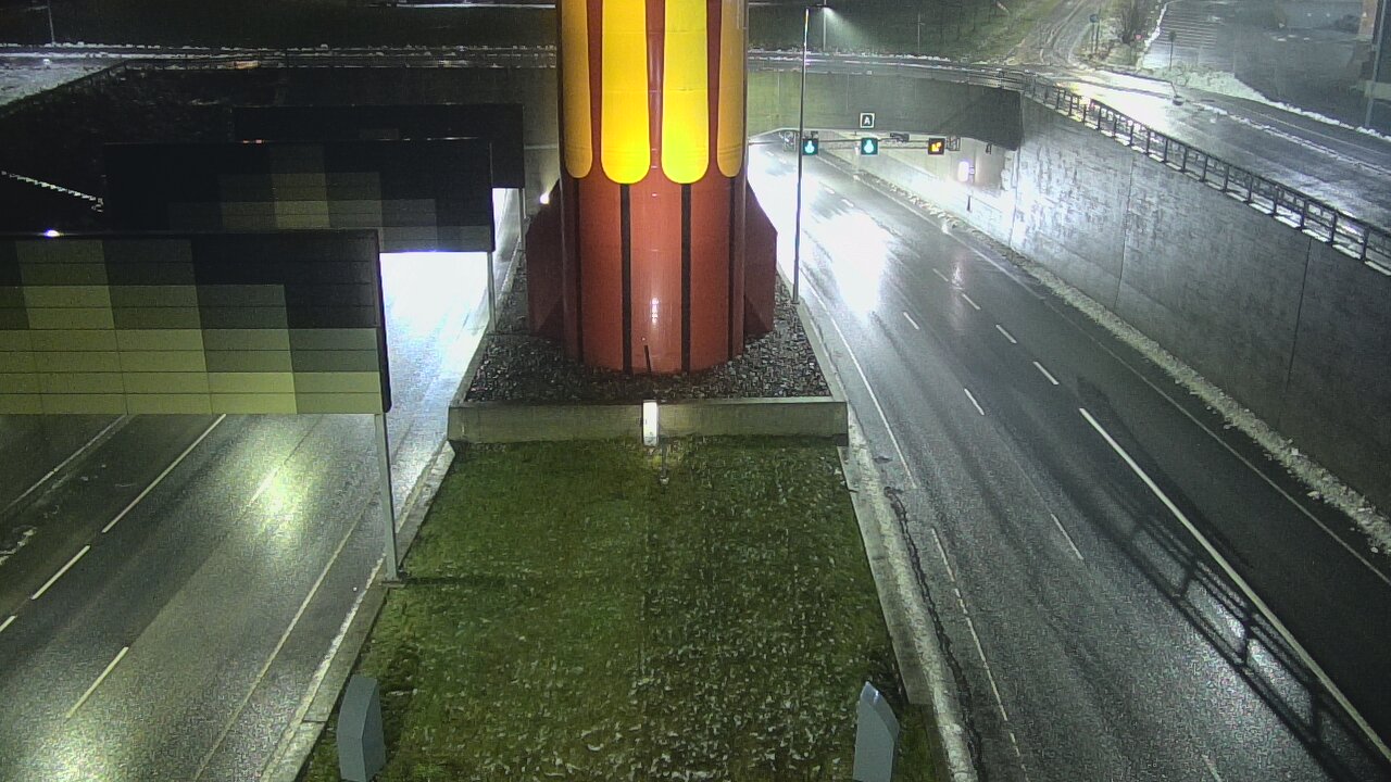 Weather Camera Image Väg 12 Tammerfors, Rantatunneli bom väst, Tampere, Pirkanmaa