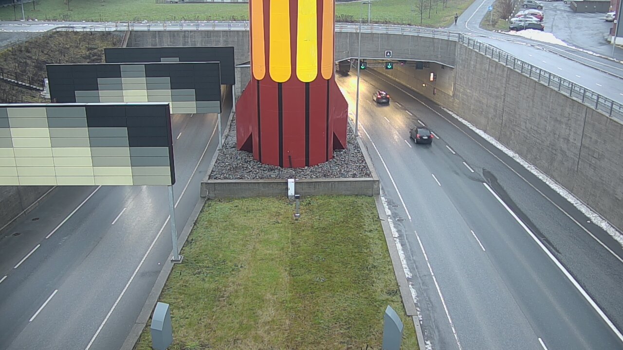 Weather Camera Image Väg 12 Tammerfors, Rantatunneli bom väst, Tampere, Pirkanmaa