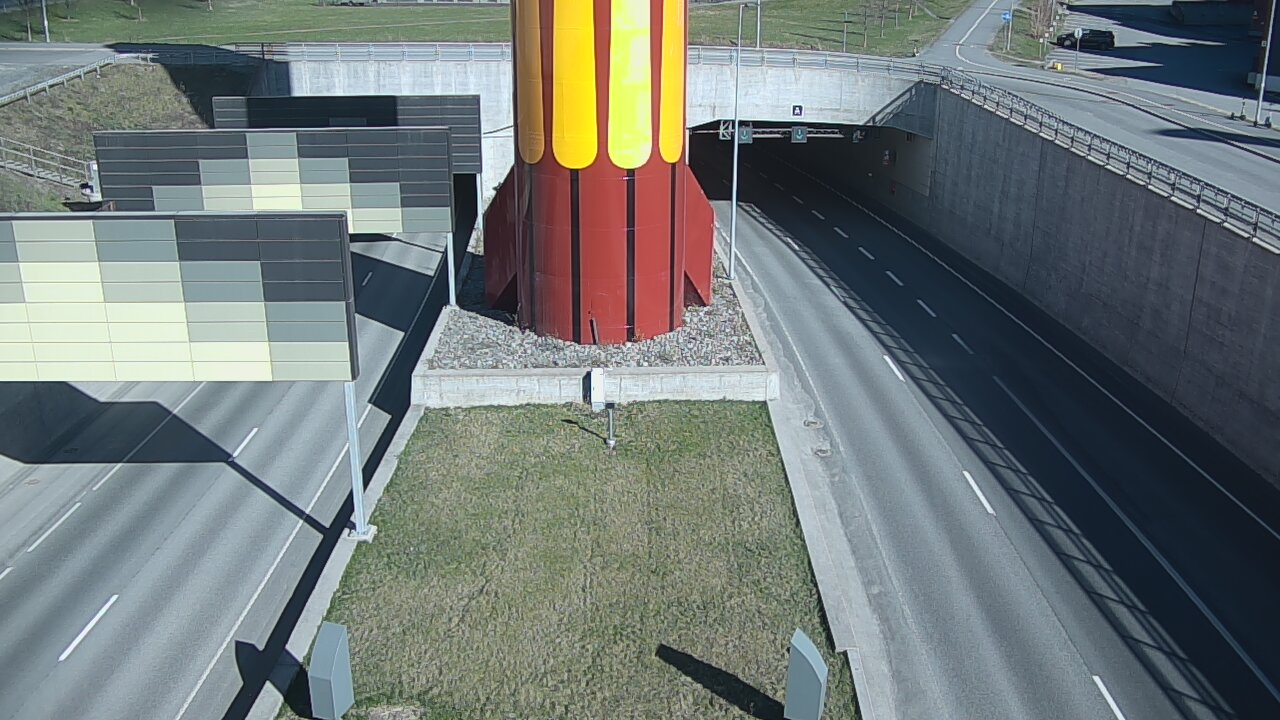 Weather Camera Image Road 12 Tampere, Rantatunneli boom west, Tampere, Pirkanmaa