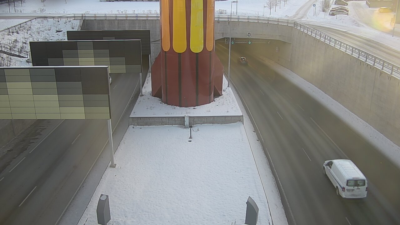 Weather Camera Image Road 12 Tampere, Rantatunneli boom west, Tampere, Pirkanmaa