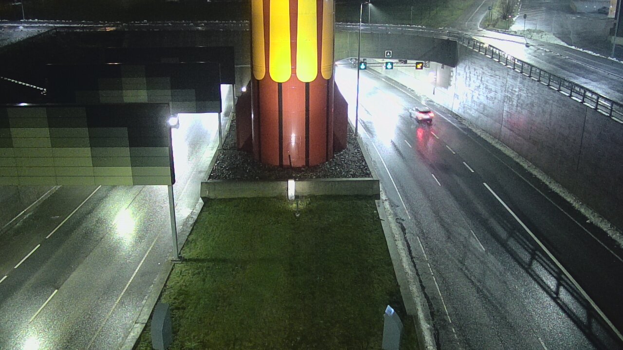 Weather Camera Image Väg 12 Tammerfors, Rantatunneli bom väst, Tampere, Pirkanmaa