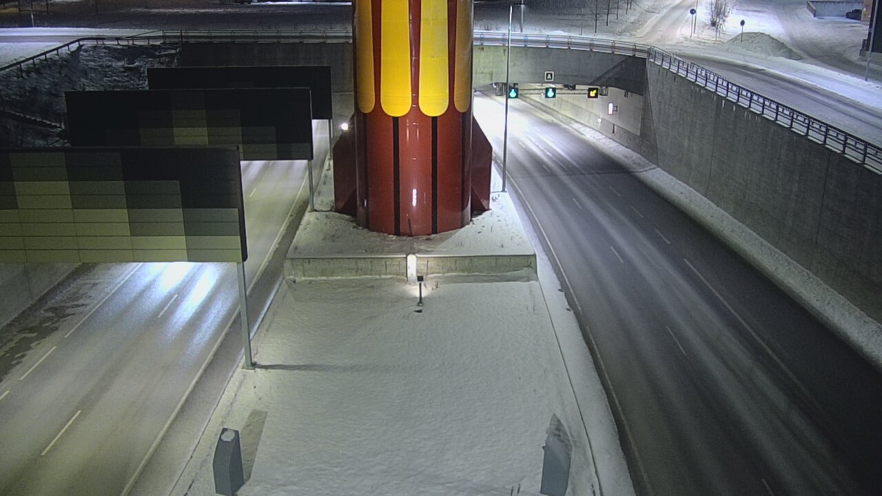 Weather Camera Image Road 12 Tampere, Rantatunneli boom west, Tampere, Pirkanmaa