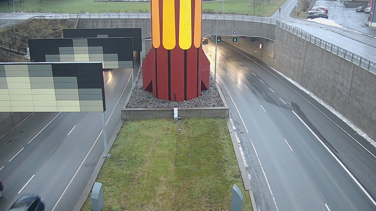 Weather Camera Image Väg 12 Tammerfors, Rantatunneli bom väst, Tampere, Pirkanmaa