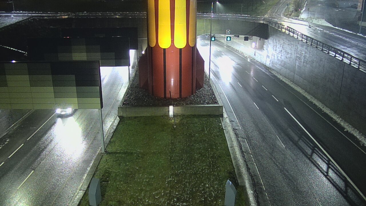 Weather Camera Image Väg 12 Tammerfors, Rantatunneli bom väst, Tampere, Pirkanmaa