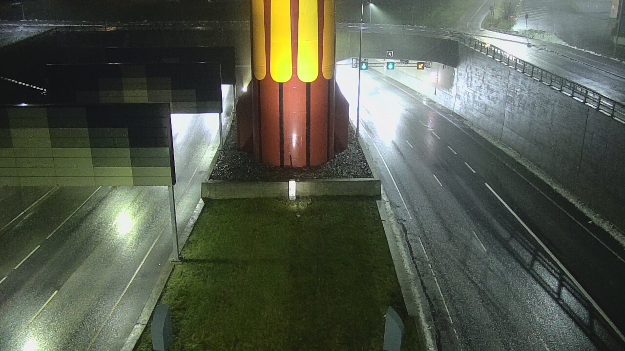 Weather Camera Image Väg 12 Tammerfors, Rantatunneli bom väst, Tampere, Pirkanmaa