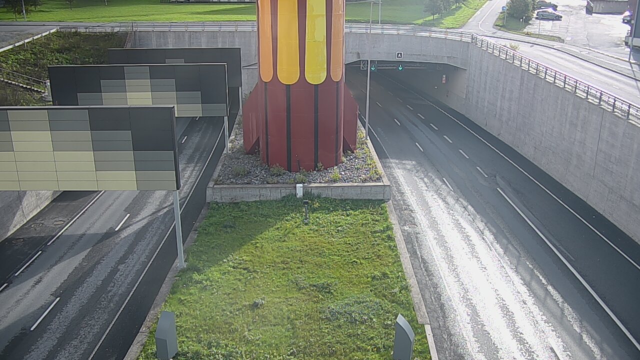 Weather Camera Image Väg 12 Tammerfors, Rantatunneli bom väst, Tampere, Pirkanmaa