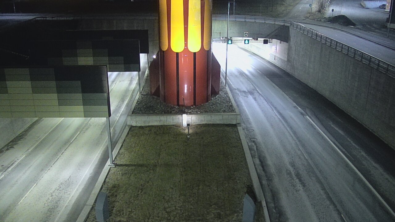 Weather Camera Image Road 12 Tampere, Rantatunneli boom west, Tampere, Pirkanmaa