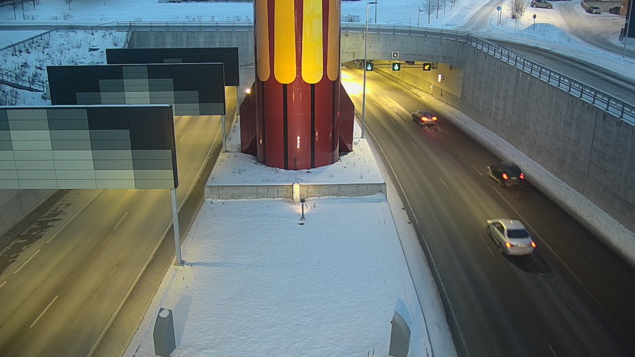 Weather Camera Image Road 12 Tampere, Rantatunneli boom west, Tampere, Pirkanmaa