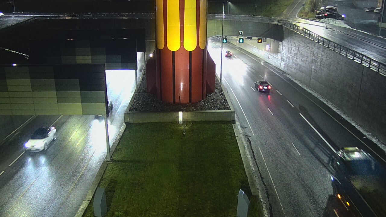 Weather Camera Image Väg 12 Tammerfors, Rantatunneli bom väst, Tampere, Pirkanmaa