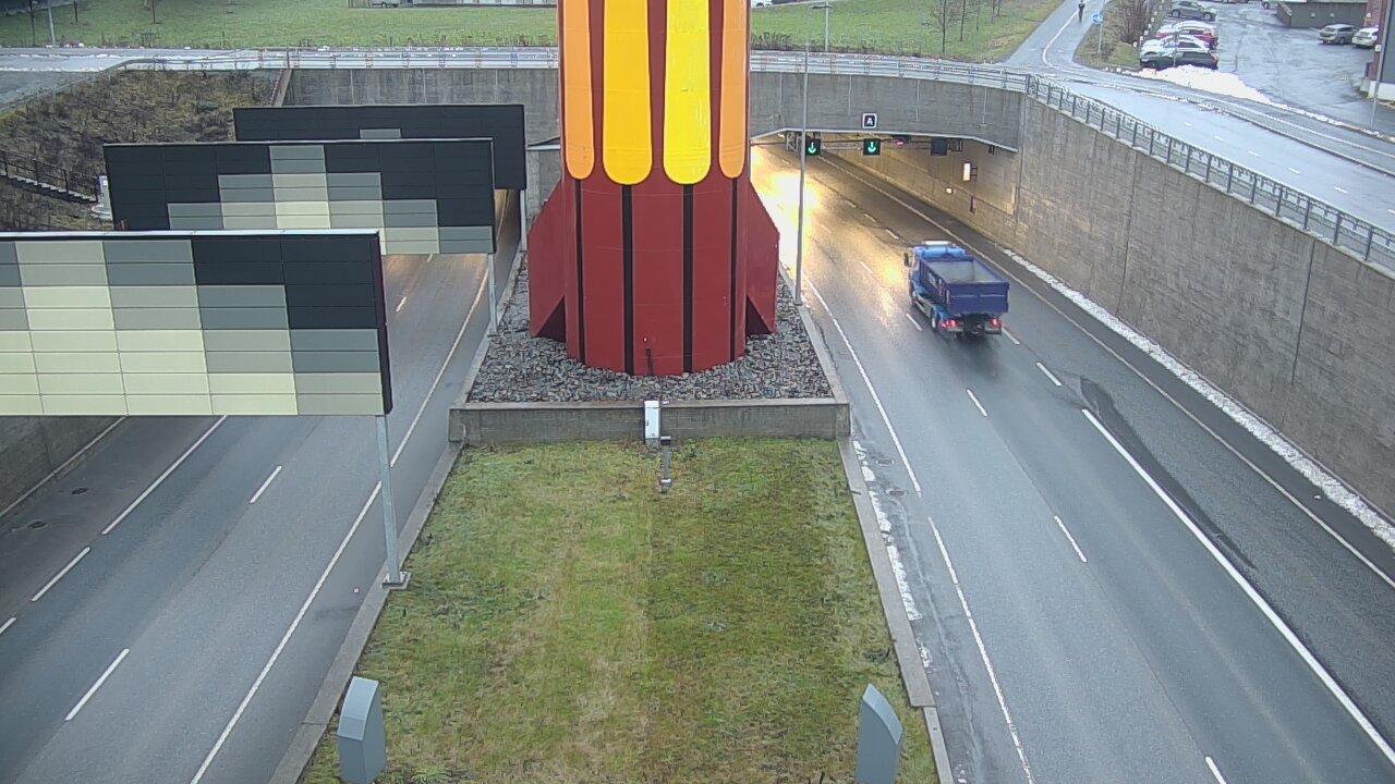 Weather Camera Image Road 12 Tampere, Rantatunneli boom west, Tampere, Pirkanmaa