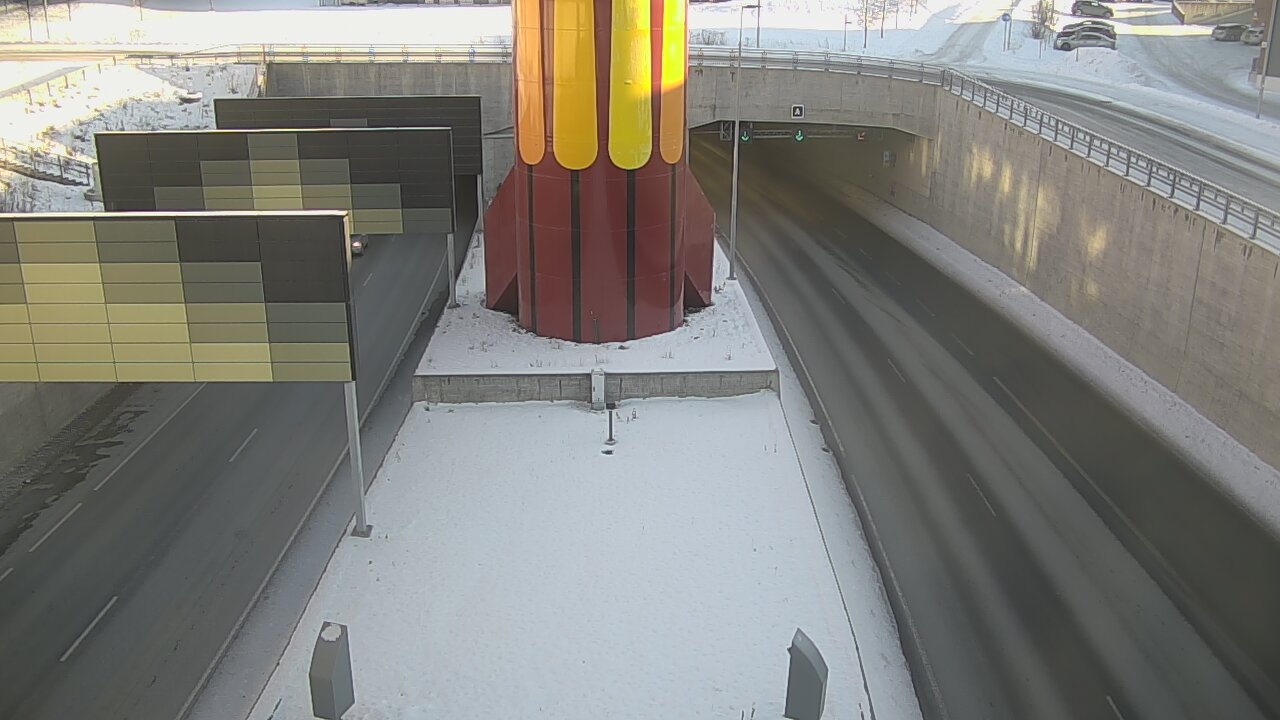 Weather Camera Image Road 12 Tampere, Rantatunneli boom west, Tampere, Pirkanmaa