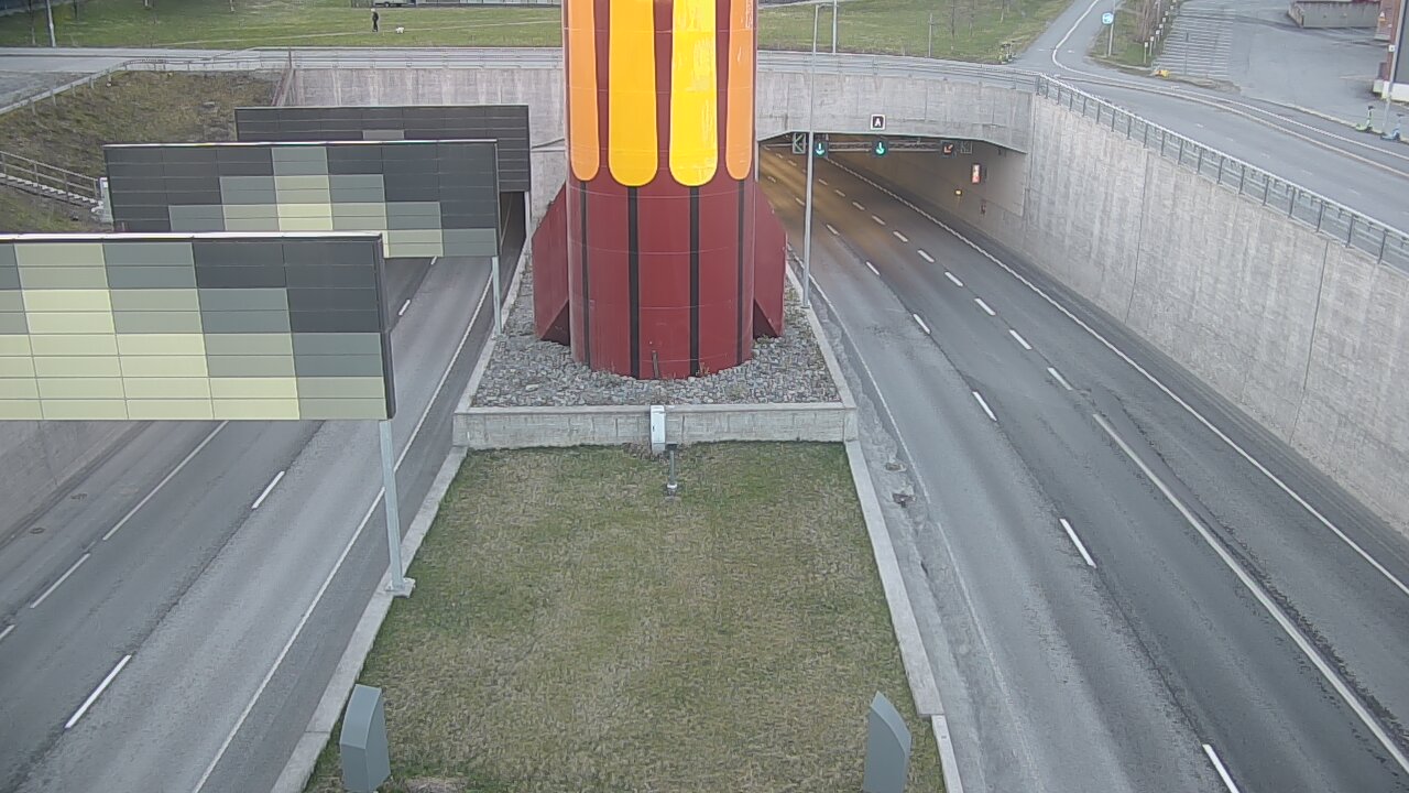 Weather Camera Image Road 12 Tampere, Rantatunneli boom west, Tampere, Pirkanmaa