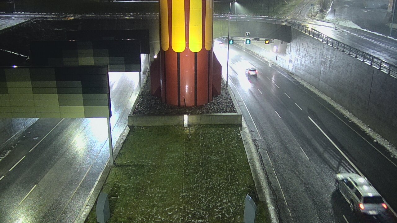 Weather Camera Image Väg 12 Tammerfors, Rantatunneli bom väst, Tampere, Pirkanmaa