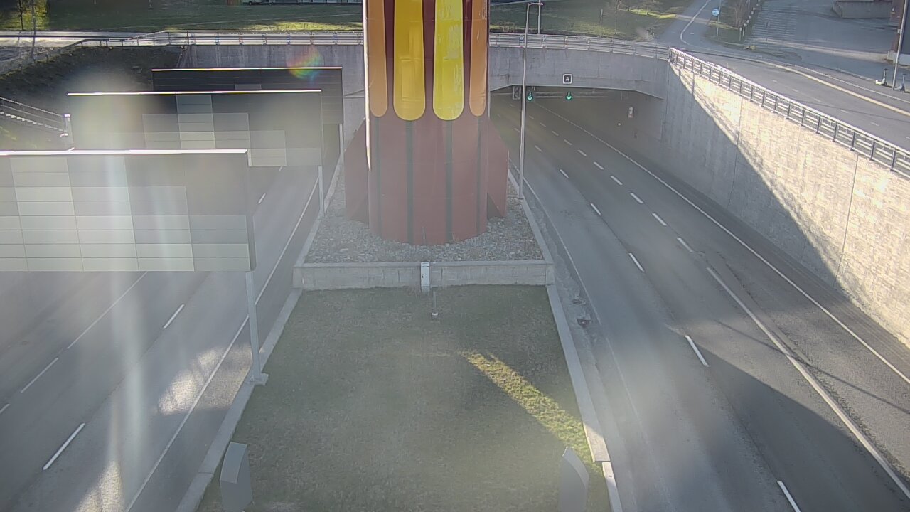 Weather Camera Image Road 12 Tampere, Rantatunneli boom west, Tampere, Pirkanmaa