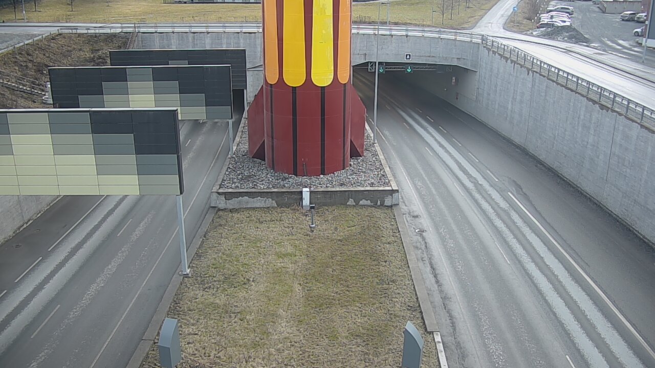 Weather Camera Image Road 12 Tampere, Rantatunneli boom west, Tampere, Pirkanmaa