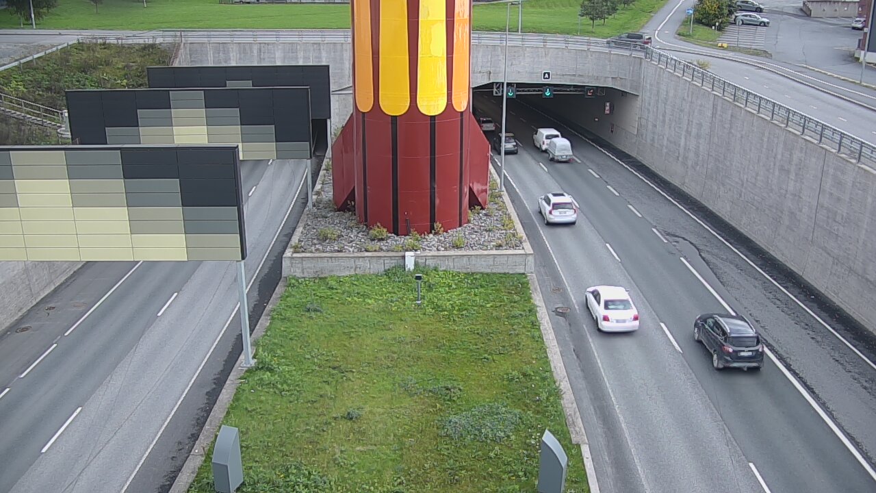 Weather Camera Image Väg 12 Tammerfors, Rantatunneli bom väst, Tampere, Pirkanmaa