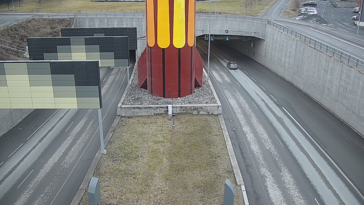 Weather Camera Image Road 12 Tampere, Rantatunneli boom west, Tampere, Pirkanmaa